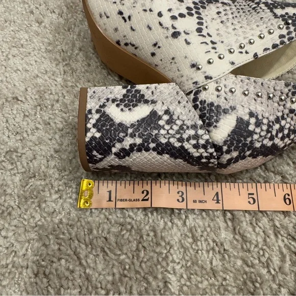 Steve Madden “Rockstar” black and white snake print heeled booties - Picture 6 of 7
